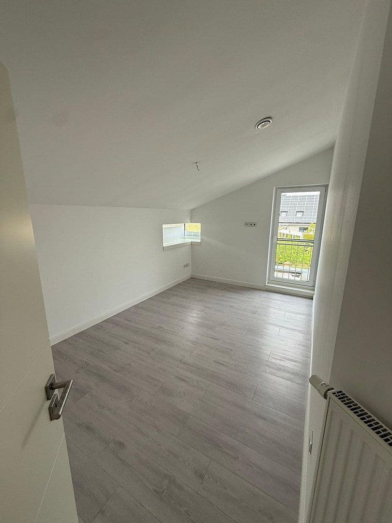 Prodej domu 175 m², pozemek 423 m², Am Yachthafen 16, Haren (Ems), Dolní Sasko Prodej domu 175 m², pozemek 423 m², Am Yachthafen 16, Haren (Ems), Dolní Sasko