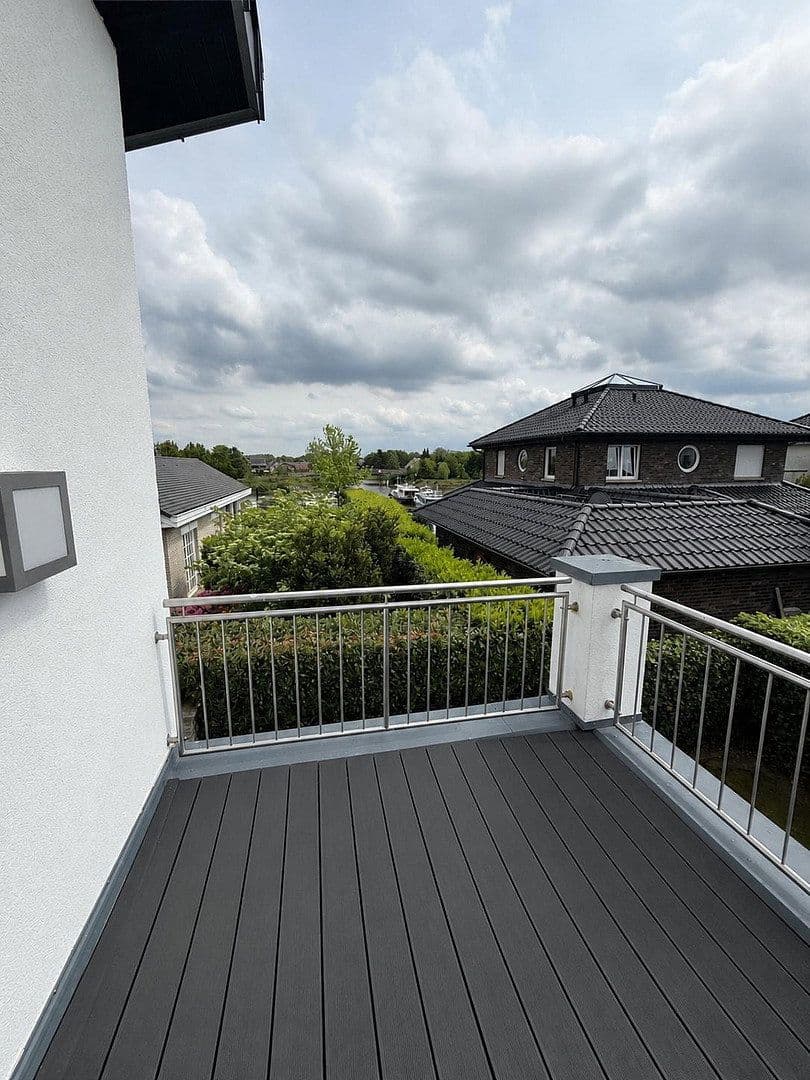 Prodej domu 175 m², pozemek 423 m², Am Yachthafen 16, Haren (Ems), Dolní Sasko Prodej domu 175 m², pozemek 423 m², Am Yachthafen 16, Haren (Ems), Dolní Sasko