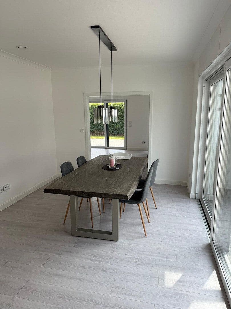 Prodej domu 175 m², pozemek 423 m², Am Yachthafen 16, Haren (Ems), Dolní Sasko Prodej domu 175 m², pozemek 423 m², Am Yachthafen 16, Haren (Ems), Dolní Sasko