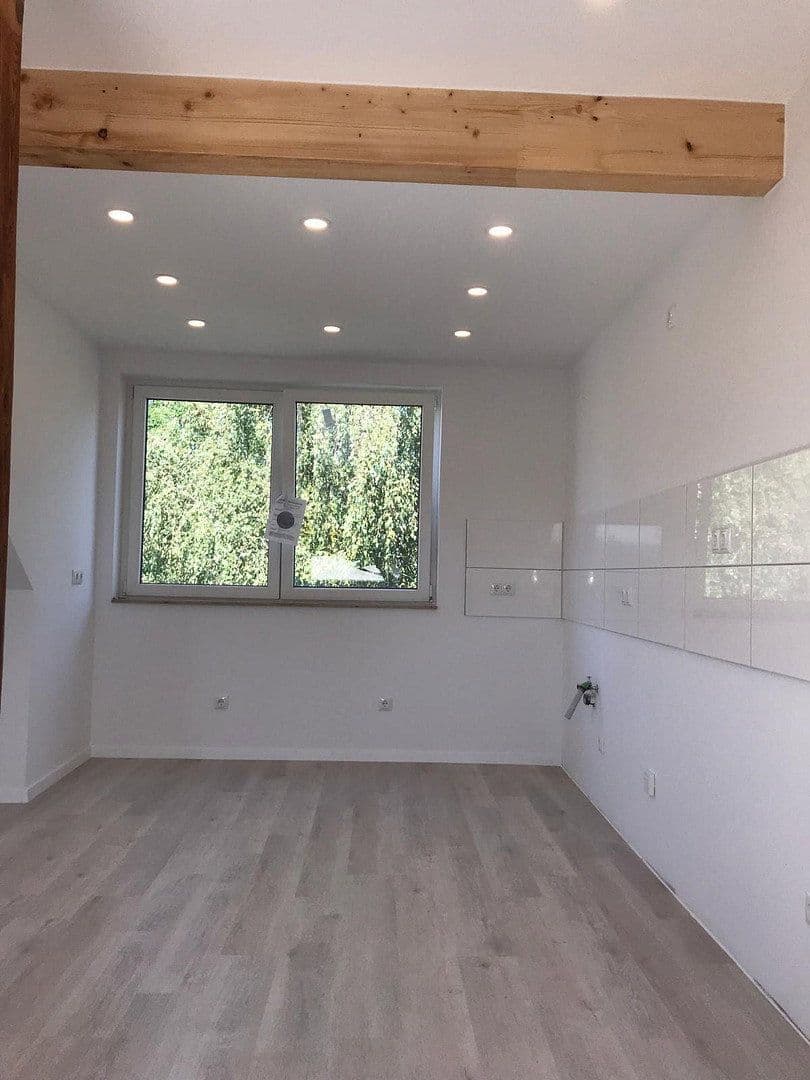Pronájem bytu 3+kk 86 m², Tippelsberger Straße 17, Bochum, Severní Porýní-Vestfálsko Pronájem bytu 3+kk 86 m², Tippelsberger Straße 17, Bochum, Severní Porýní-Vestfálsko