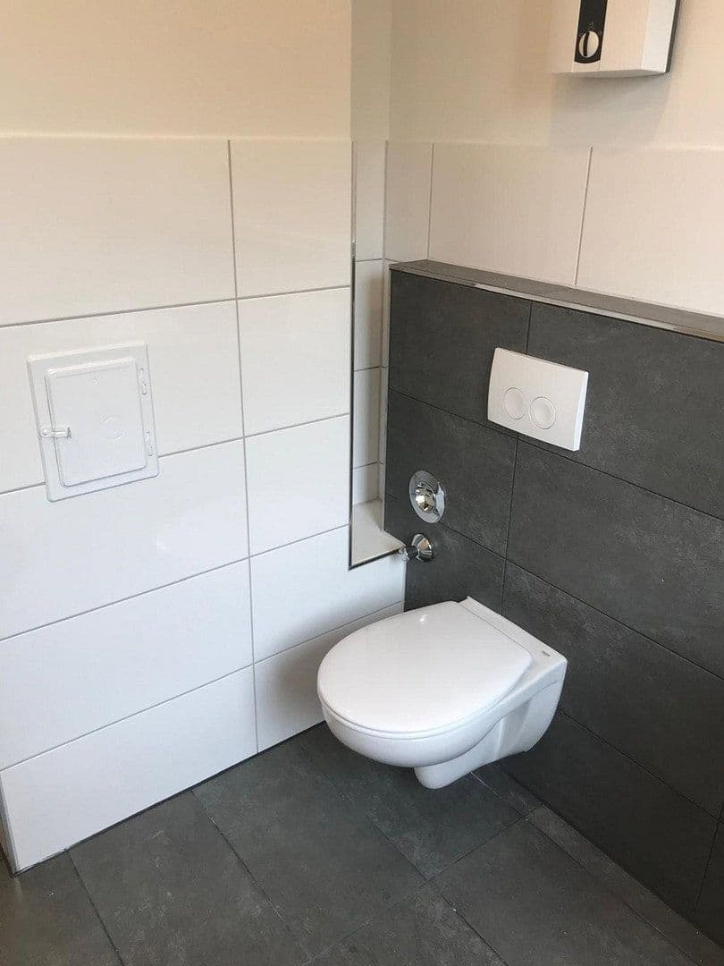 Pronájem bytu 3+kk 86 m², Tippelsberger Straße 17, Bochum, Severní Porýní-Vestfálsko Pronájem bytu 3+kk 86 m², Tippelsberger Straße 17, Bochum, Severní Porýní-Vestfálsko