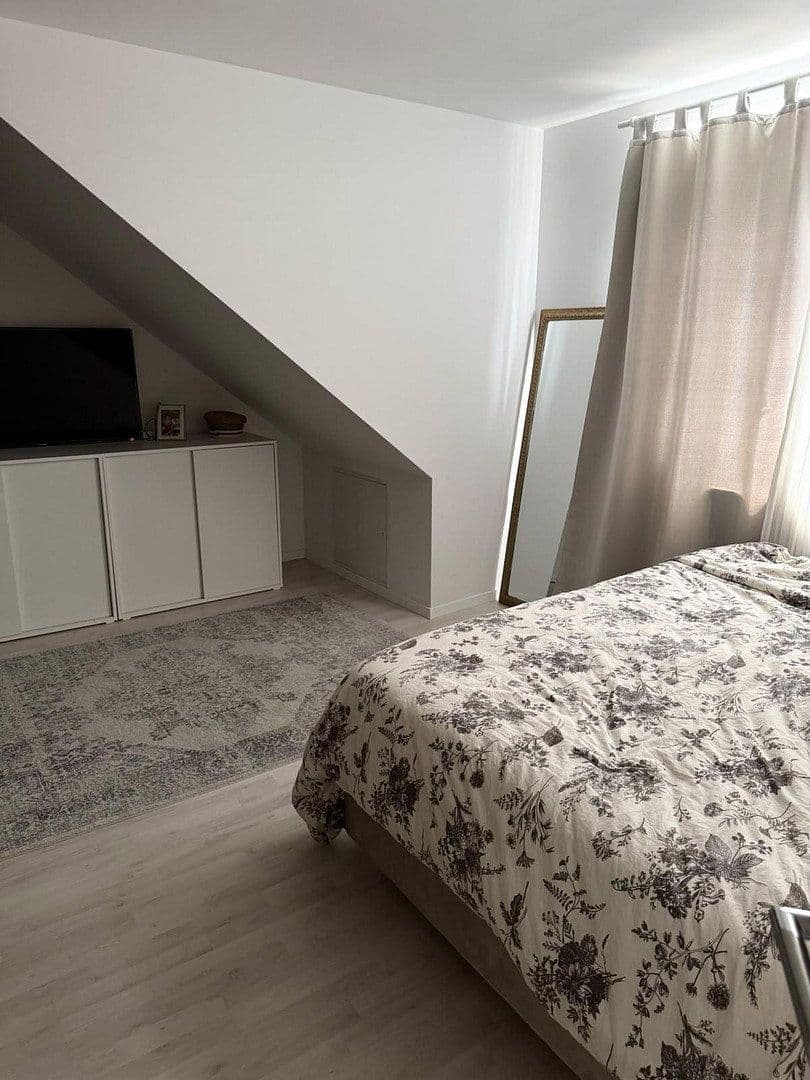 Pronájem bytu 3+kk 86 m², Tippelsberger Straße 17, Bochum, Severní Porýní-Vestfálsko Pronájem bytu 3+kk 86 m², Tippelsberger Straße 17, Bochum, Severní Porýní-Vestfálsko