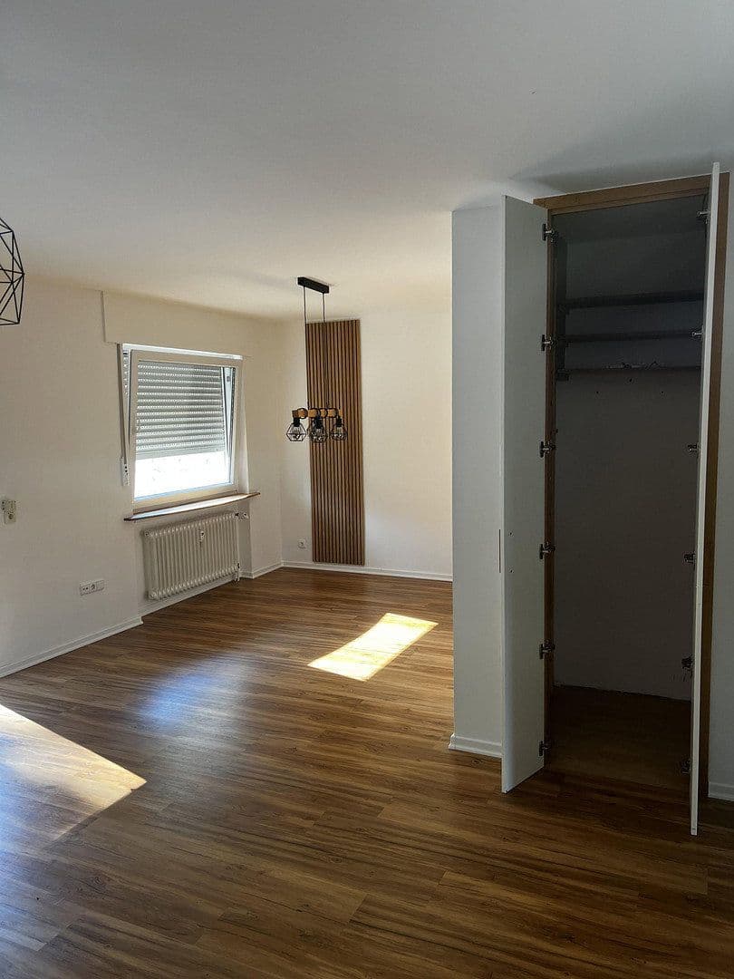 Prodej bytu 3+1 80 m², Bielefeld, Severní Porýní-Vestfálsko Prodej bytu 3+1 80 m², Bielefeld, Severní Porýní-Vestfálsko