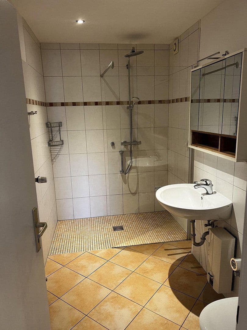 Prodej bytu 3+1 80 m², Bielefeld, Severní Porýní-Vestfálsko Prodej bytu 3+1 80 m², Bielefeld, Severní Porýní-Vestfálsko