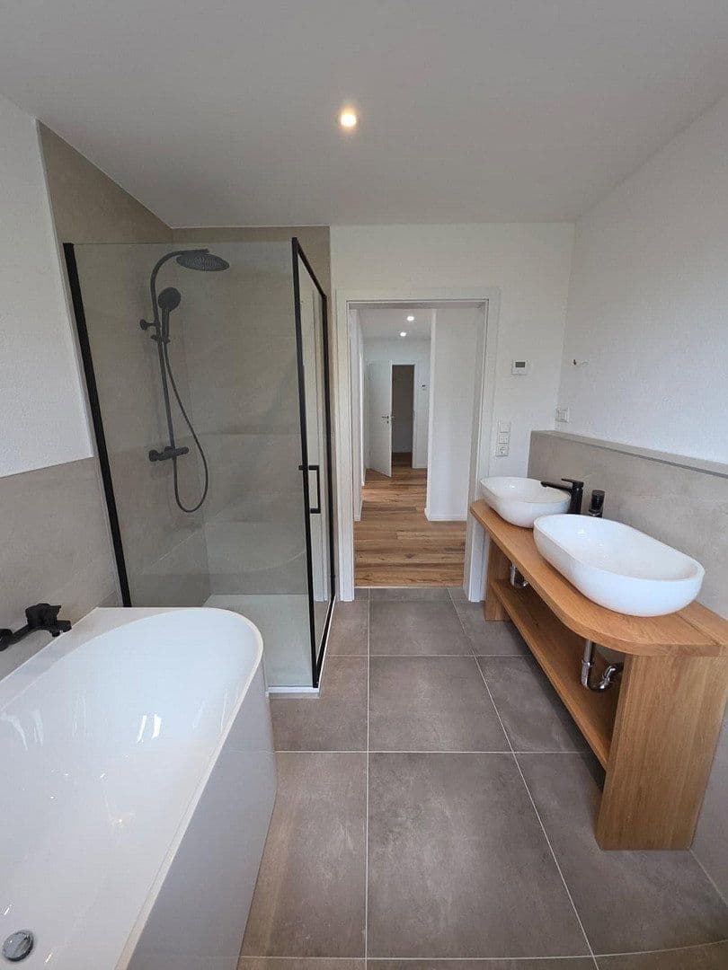 Prodej domu 210 m², pozemek 610 m², Himmelkron, Bavorsko Prodej domu 210 m², pozemek 610 m², Himmelkron, Bavorsko