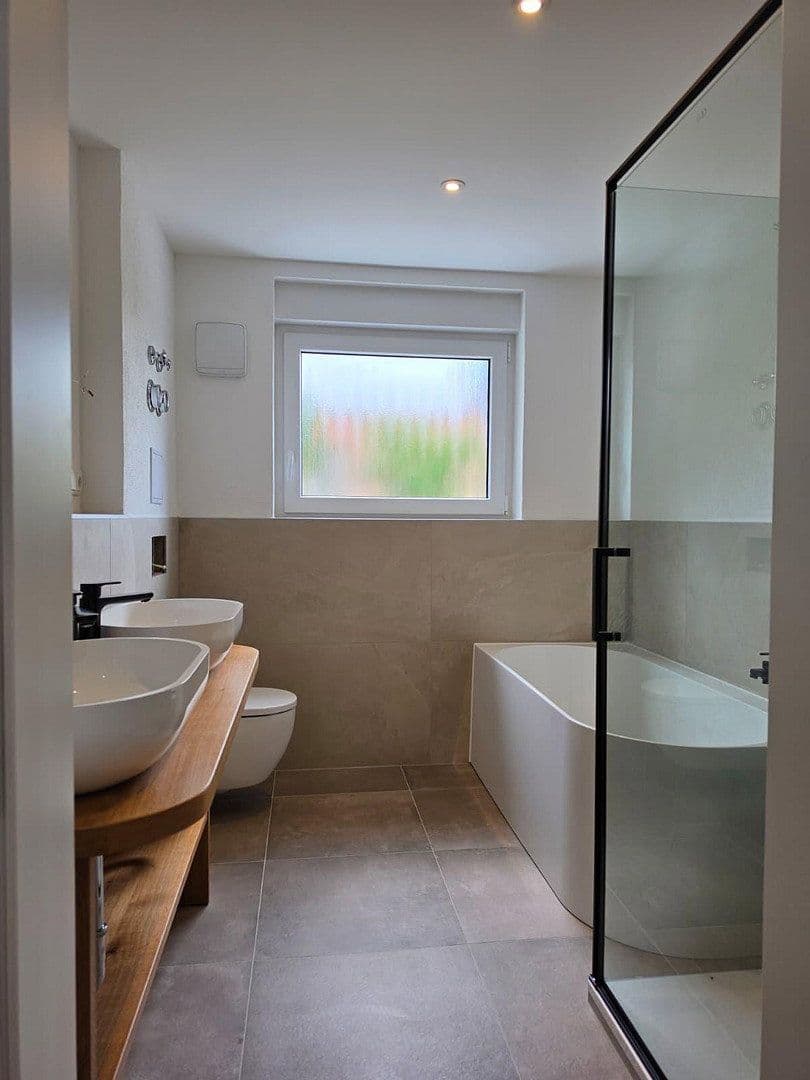 Prodej domu 210 m², pozemek 610 m², Himmelkron, Bavorsko Prodej domu 210 m², pozemek 610 m², Himmelkron, Bavorsko