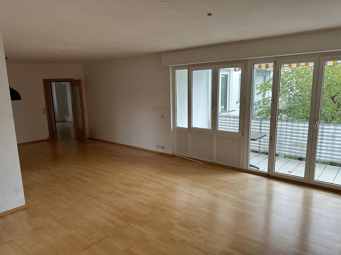 Pronájem bytu 4+1 101 m², Heiderfeldstr. 13, Steinheim am Albuch, Bádensko-Württembersko Pronájem bytu 4+1 101 m², Heiderfeldstr. 13, Steinheim am Albuch, Bádensko-Württembersko