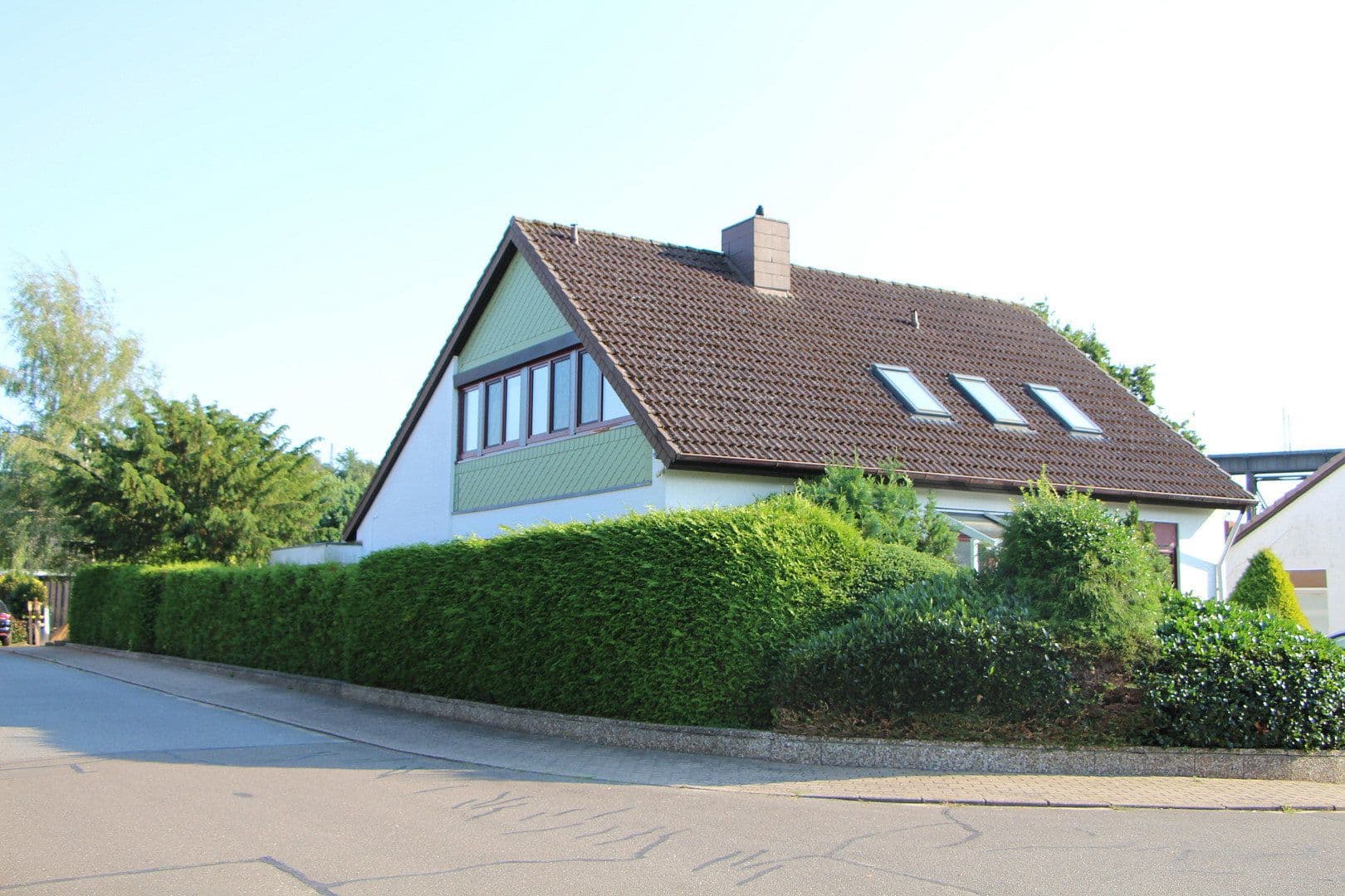 Prodej domu 215 m², pozemek 677 m², Osterrönfeld, Šlesvicko-Holštýnsko Prodej domu 215 m², pozemek 677 m², Osterrönfeld, Šlesvicko-Holštýnsko