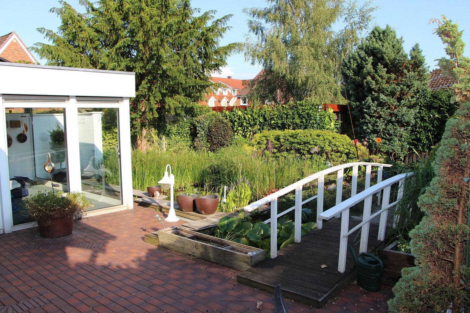 Prodej domu 215 m², pozemek 677 m², Osterrönfeld, Šlesvicko-Holštýnsko Prodej domu 215 m², pozemek 677 m², Osterrönfeld, Šlesvicko-Holštýnsko