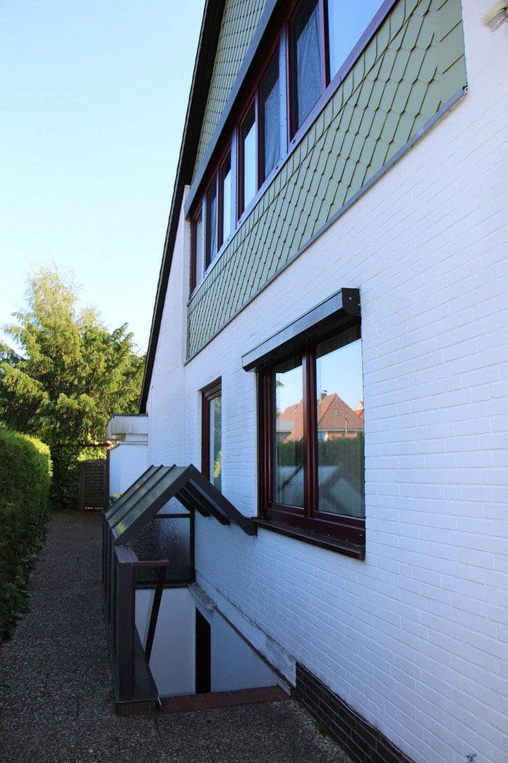 Prodej domu 215 m², pozemek 677 m², Osterrönfeld, Šlesvicko-Holštýnsko Prodej domu 215 m², pozemek 677 m², Osterrönfeld, Šlesvicko-Holštýnsko