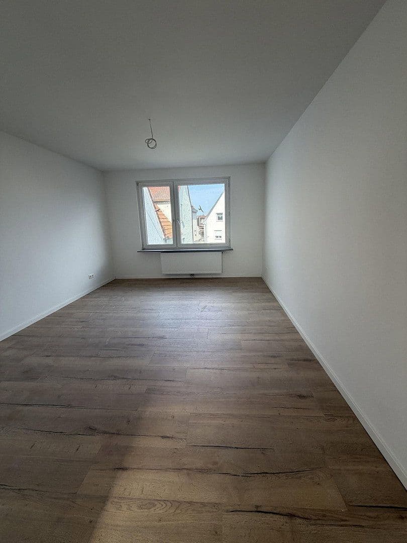 Prodej domu 146 m², pozemek 300 m², Bissmarkstr 23, Rülzheim, Porýní-Falc Prodej domu 146 m², pozemek 300 m², Bissmarkstr 23, Rülzheim, Porýní-Falc