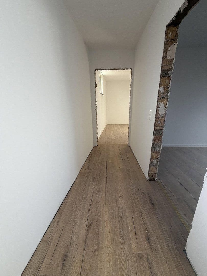 Prodej domu 146 m², pozemek 300 m², Bissmarkstr 23, Rülzheim, Porýní-Falc Prodej domu 146 m², pozemek 300 m², Bissmarkstr 23, Rülzheim, Porýní-Falc