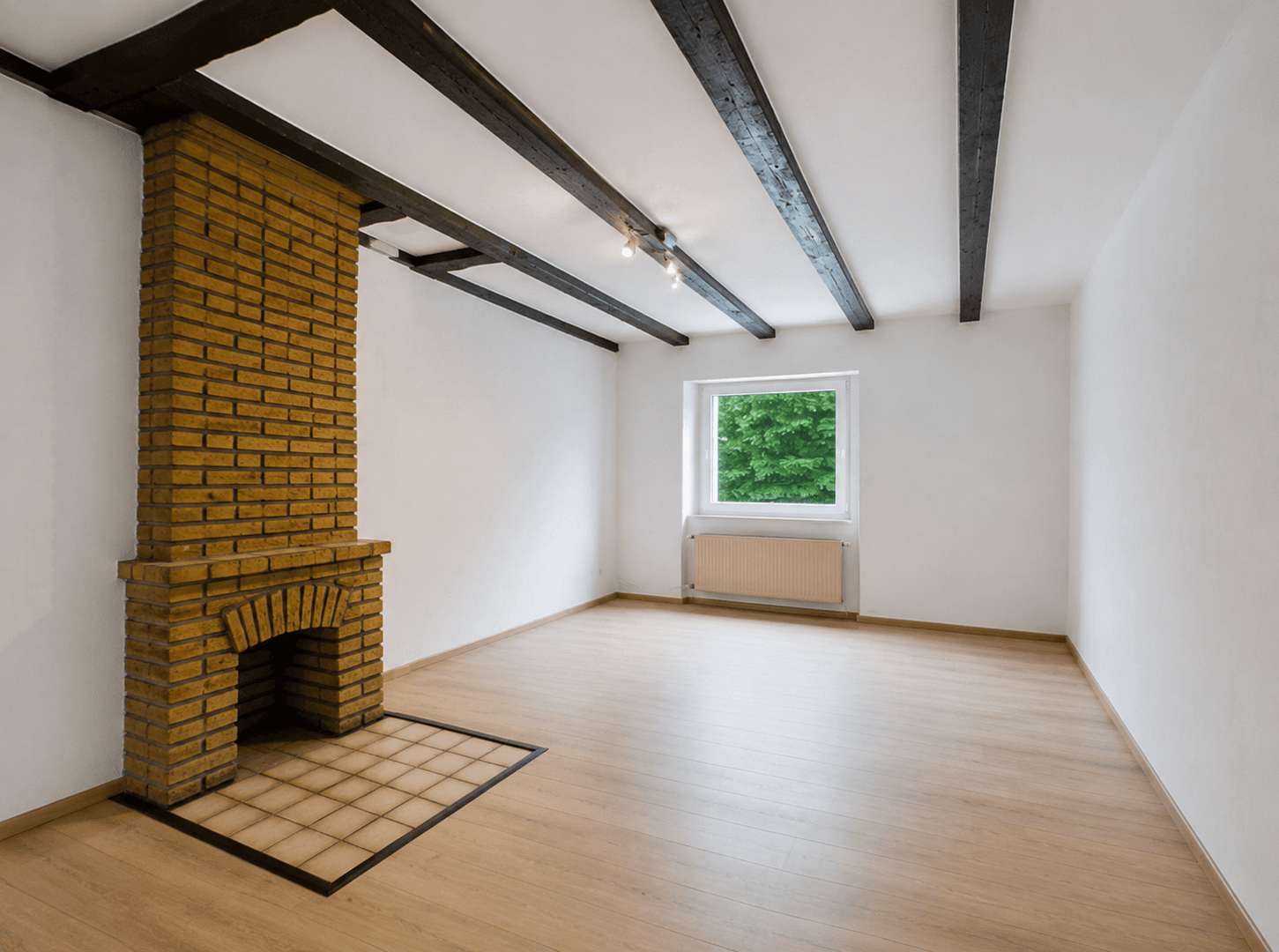 Prodej domu 140 m², pozemek 385 m², Bad Laasphe, Severní Porýní-Vestfálsko Prodej domu 140 m², pozemek 385 m², Bad Laasphe, Severní Porýní-Vestfálsko