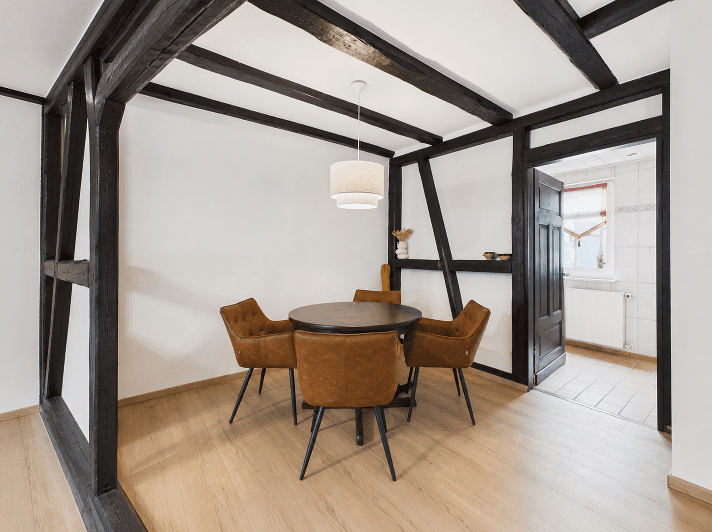 Prodej domu 140 m², pozemek 385 m², Bad Laasphe, Severní Porýní-Vestfálsko Prodej domu 140 m², pozemek 385 m², Bad Laasphe, Severní Porýní-Vestfálsko