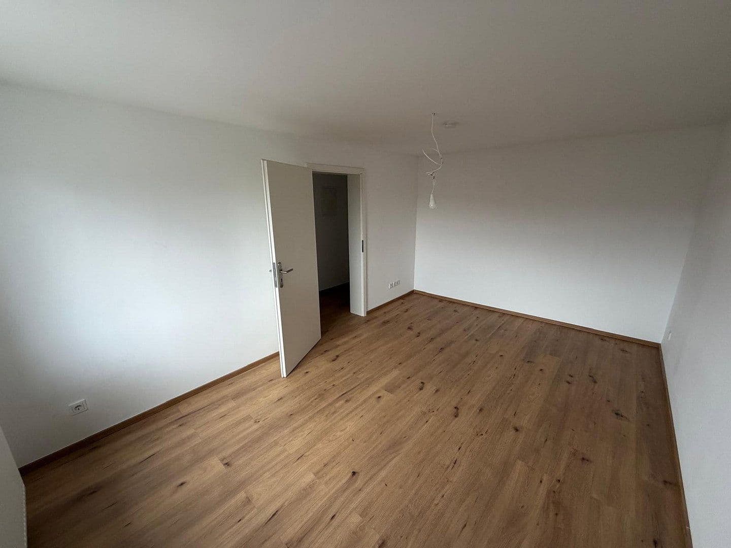 Pronájem bytu 1+1 45 m², Petrusstr. 28, Saarbrücken, Země Sársko Pronájem bytu 1+1 45 m², Petrusstr. 28, Saarbrücken, Země Sársko