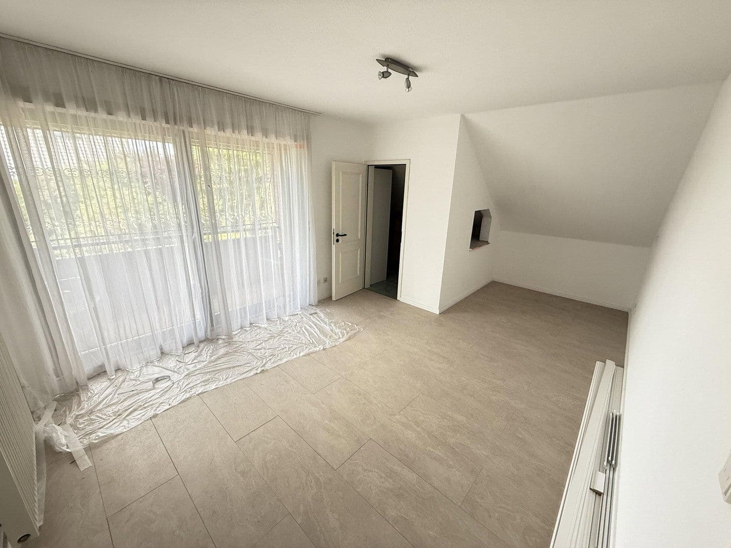 Pronájem bytu 4+1 137 m², Berlin, Berlín Pronájem bytu 4+1 137 m², Berlin, Berlín