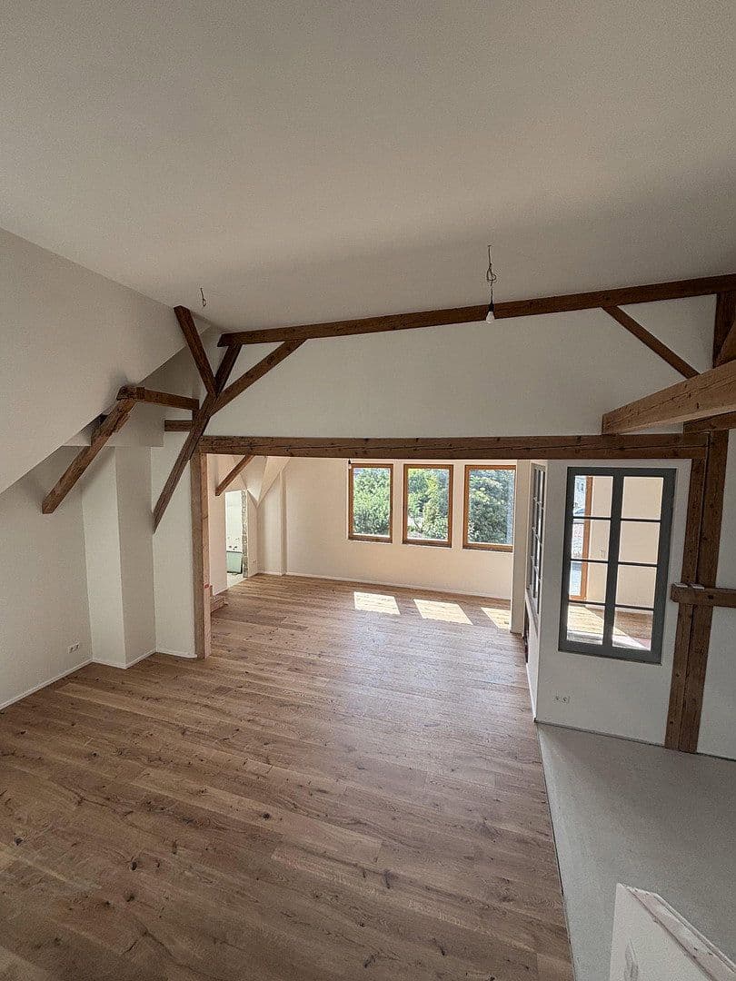 Pronájem bytu 4+kk 147 m², Niefern-Öschelbronn, Bádensko-Württembersko Pronájem bytu 4+kk 147 m², Niefern-Öschelbronn, Bádensko-Württembersko