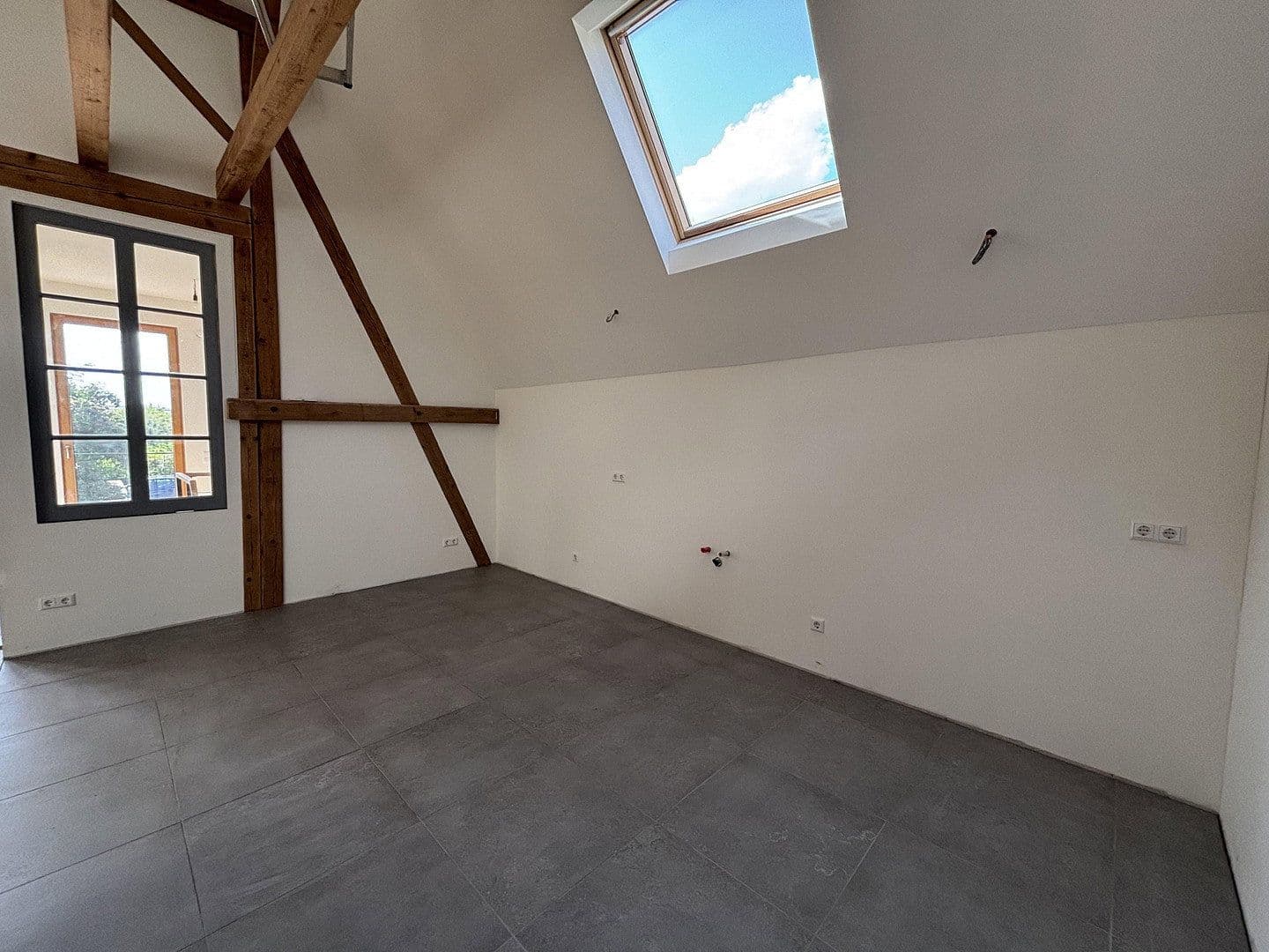 Pronájem bytu 4+kk 147 m², Niefern-Öschelbronn, Bádensko-Württembersko Pronájem bytu 4+kk 147 m², Niefern-Öschelbronn, Bádensko-Württembersko