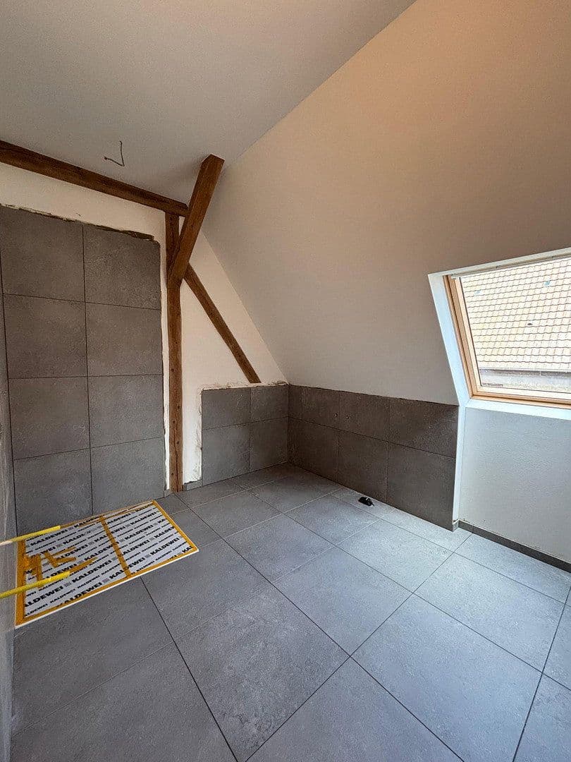 Pronájem bytu 4+kk 147 m², Niefern-Öschelbronn, Bádensko-Württembersko Pronájem bytu 4+kk 147 m², Niefern-Öschelbronn, Bádensko-Württembersko