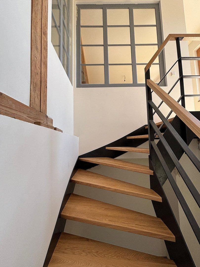 Pronájem bytu 4+kk 147 m², Niefern-Öschelbronn, Bádensko-Württembersko Pronájem bytu 4+kk 147 m², Niefern-Öschelbronn, Bádensko-Württembersko