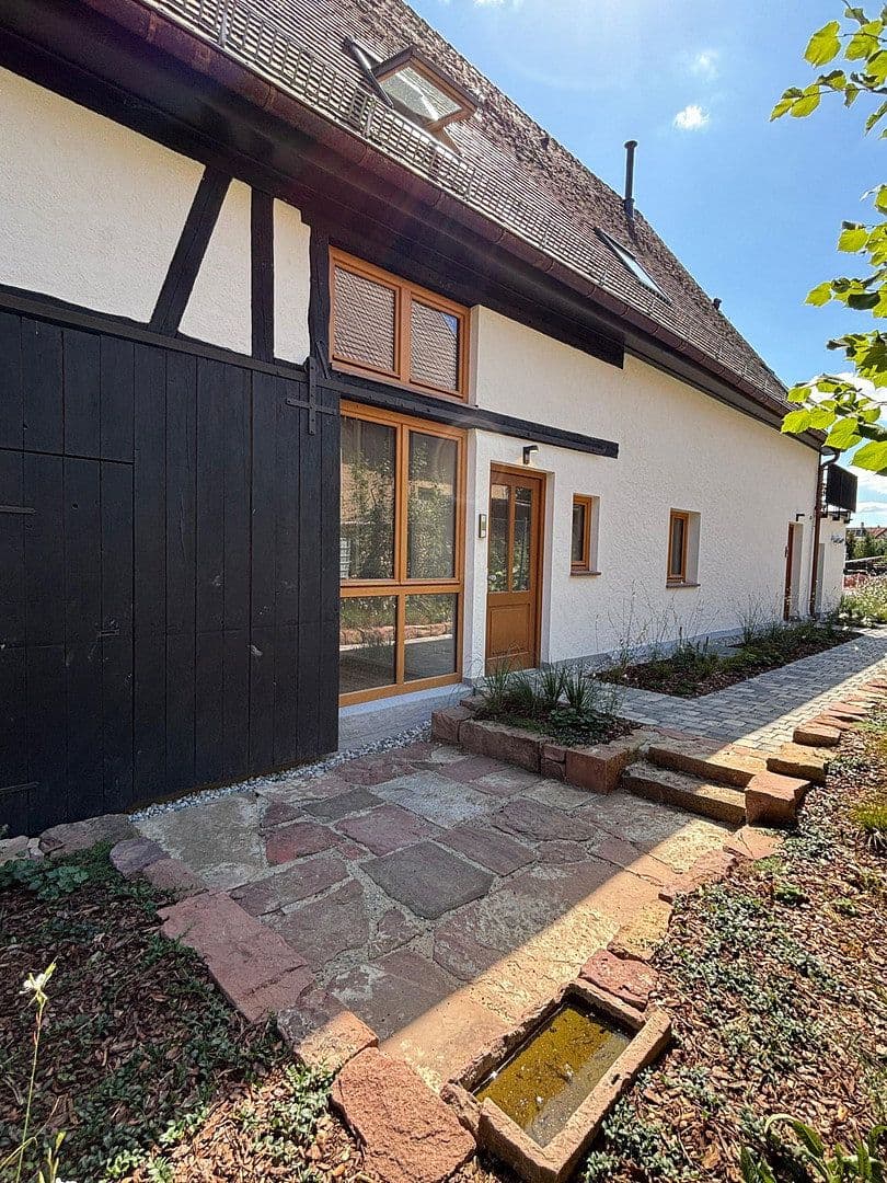 Pronájem bytu 3+kk 133 m², Niefern-Öschelbronn, Bádensko-Württembersko Pronájem bytu 3+kk 133 m², Niefern-Öschelbronn, Bádensko-Württembersko