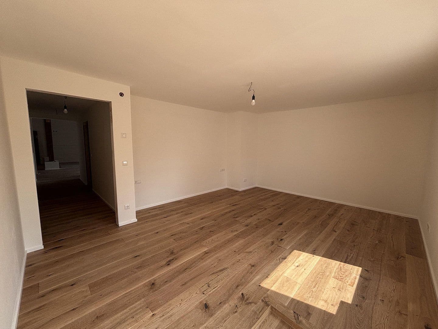 Pronájem bytu 3+kk 133 m², Niefern-Öschelbronn, Bádensko-Württembersko Pronájem bytu 3+kk 133 m², Niefern-Öschelbronn, Bádensko-Württembersko
