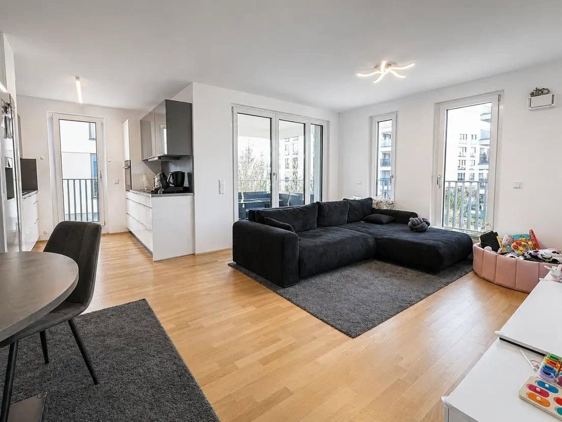 Pronájem bytu 3+1 79 m², Freihamer Weg 88, München, Bavorsko Pronájem bytu 3+1 79 m², Freihamer Weg 88, München, Bavorsko