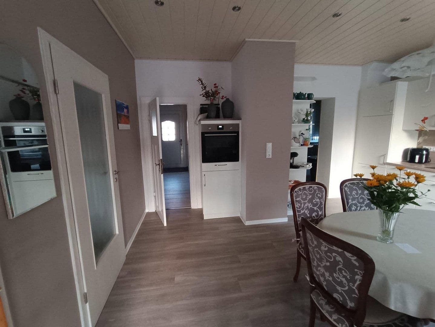 Prodej domu 190 m², pozemek 1.980 m², Güstrow, Mecklenburg-Vorpommern Prodej domu 190 m², pozemek 1.980 m², Güstrow, Mecklenburg-Vorpommern