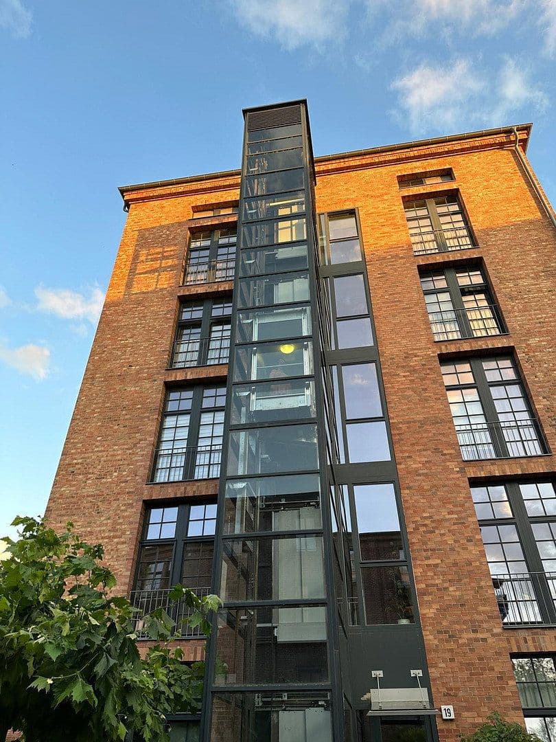 Prodej bytu 4+1 147 m², Berlin, Berlín Prodej bytu 4+1 147 m², Berlin, Berlín