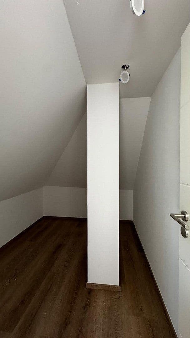 Pronájem bytu 1+1 49 m², Mannheim, Bádensko-Württembersko Pronájem bytu 1+1 49 m², Mannheim, Bádensko-Württembersko
