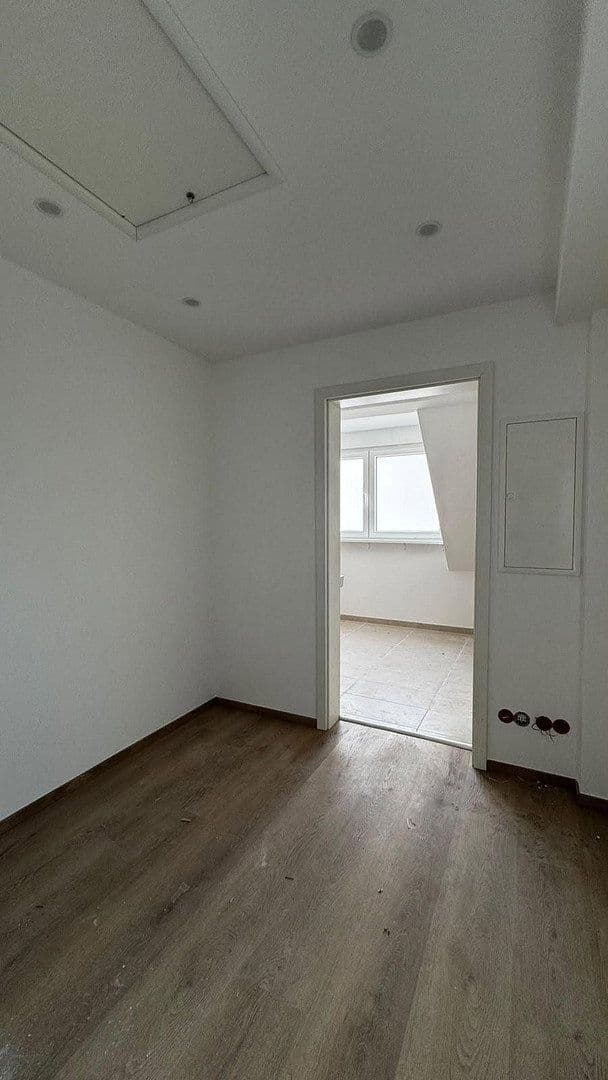 Pronájem bytu 1+1 49 m², Mannheim, Bádensko-Württembersko Pronájem bytu 1+1 49 m², Mannheim, Bádensko-Württembersko