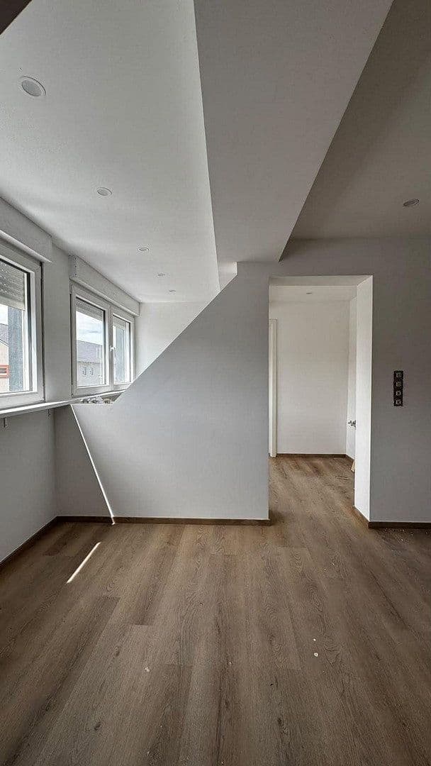 Pronájem bytu 1+1 49 m², Mannheim, Bádensko-Württembersko Pronájem bytu 1+1 49 m², Mannheim, Bádensko-Württembersko