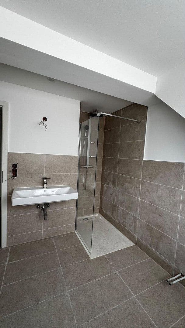 Pronájem bytu 1+1 49 m², Mannheim, Bádensko-Württembersko Pronájem bytu 1+1 49 m², Mannheim, Bádensko-Württembersko