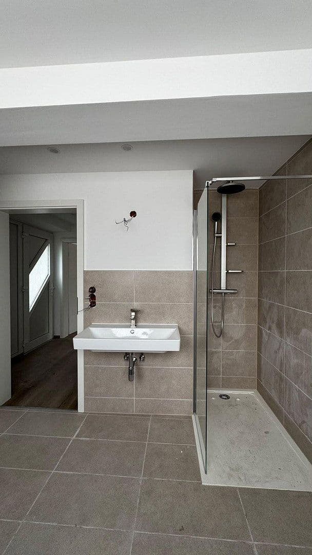 Pronájem bytu 1+1 49 m², Mannheim, Bádensko-Württembersko Pronájem bytu 1+1 49 m², Mannheim, Bádensko-Württembersko