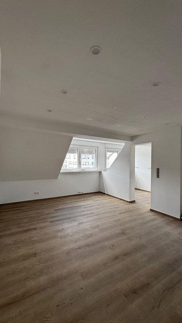 Pronájem bytu 1+1 49 m², Mannheim, Bádensko-Württembersko Pronájem bytu 1+1 49 m², Mannheim, Bádensko-Württembersko