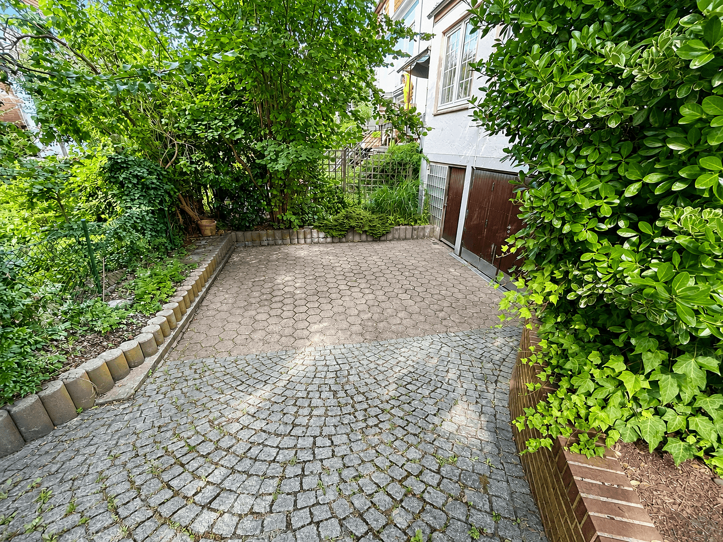 Prodej domu 118 m², pozemek 104 m², Liebensteiner Straße 2, Bremen, Bremen Prodej domu 118 m², pozemek 104 m², Liebensteiner Straße 2, Bremen, Bremen