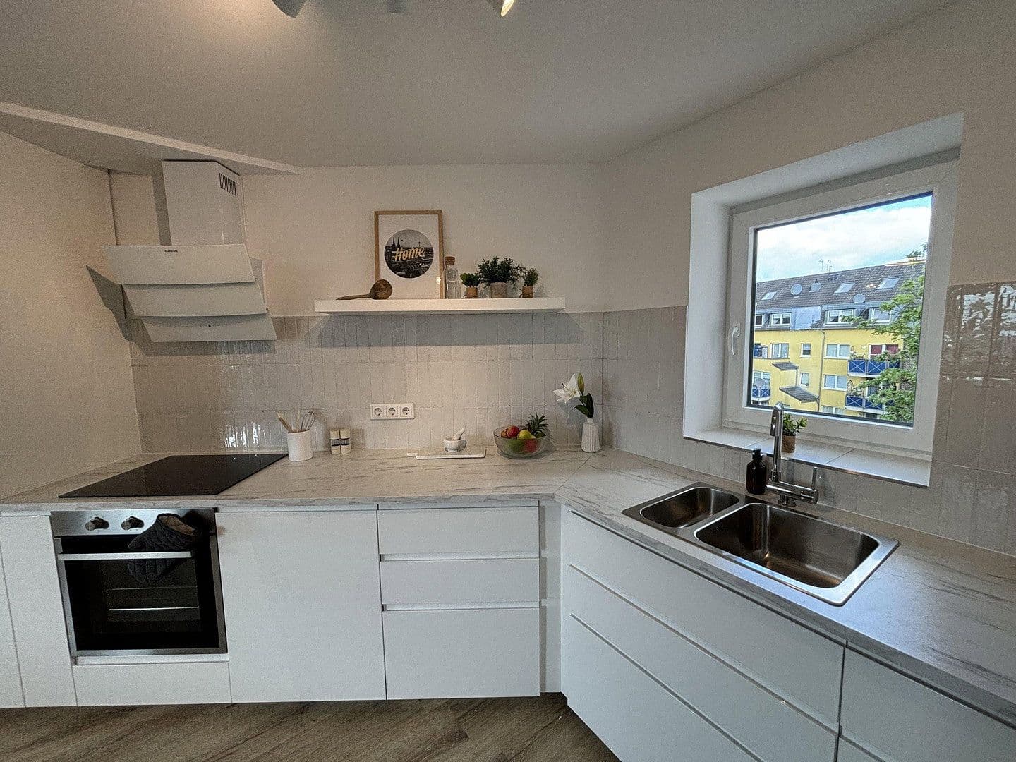 Pronájem bytu 2+kk 54 m², Bergisch Gladbacher Str. 135-137, Köln, Severní Porýní-Vestfálsko Pronájem bytu 2+kk 54 m², Bergisch Gladbacher Str. 135-137, Köln, Severní Porýní-Vestfálsko