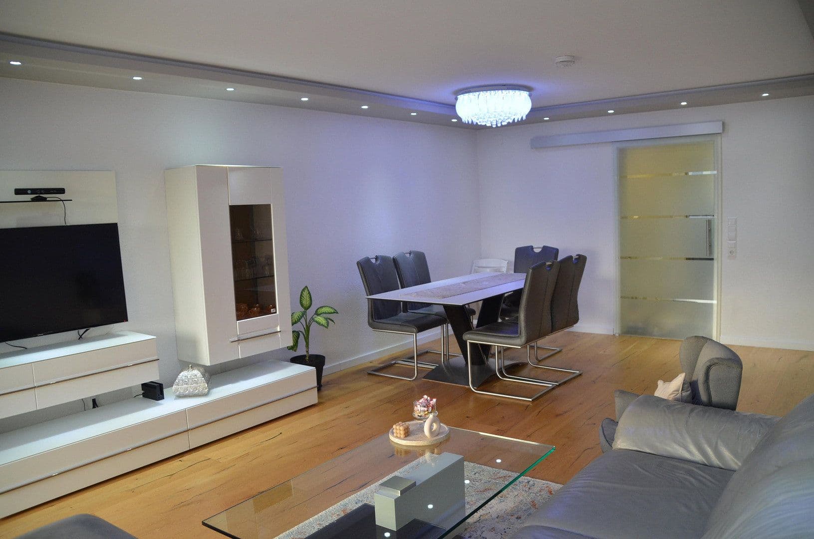 Prodej bytu 4+1 95 m², Neu-Ulm, Bavorsko Prodej bytu 4+1 95 m², Neu-Ulm, Bavorsko