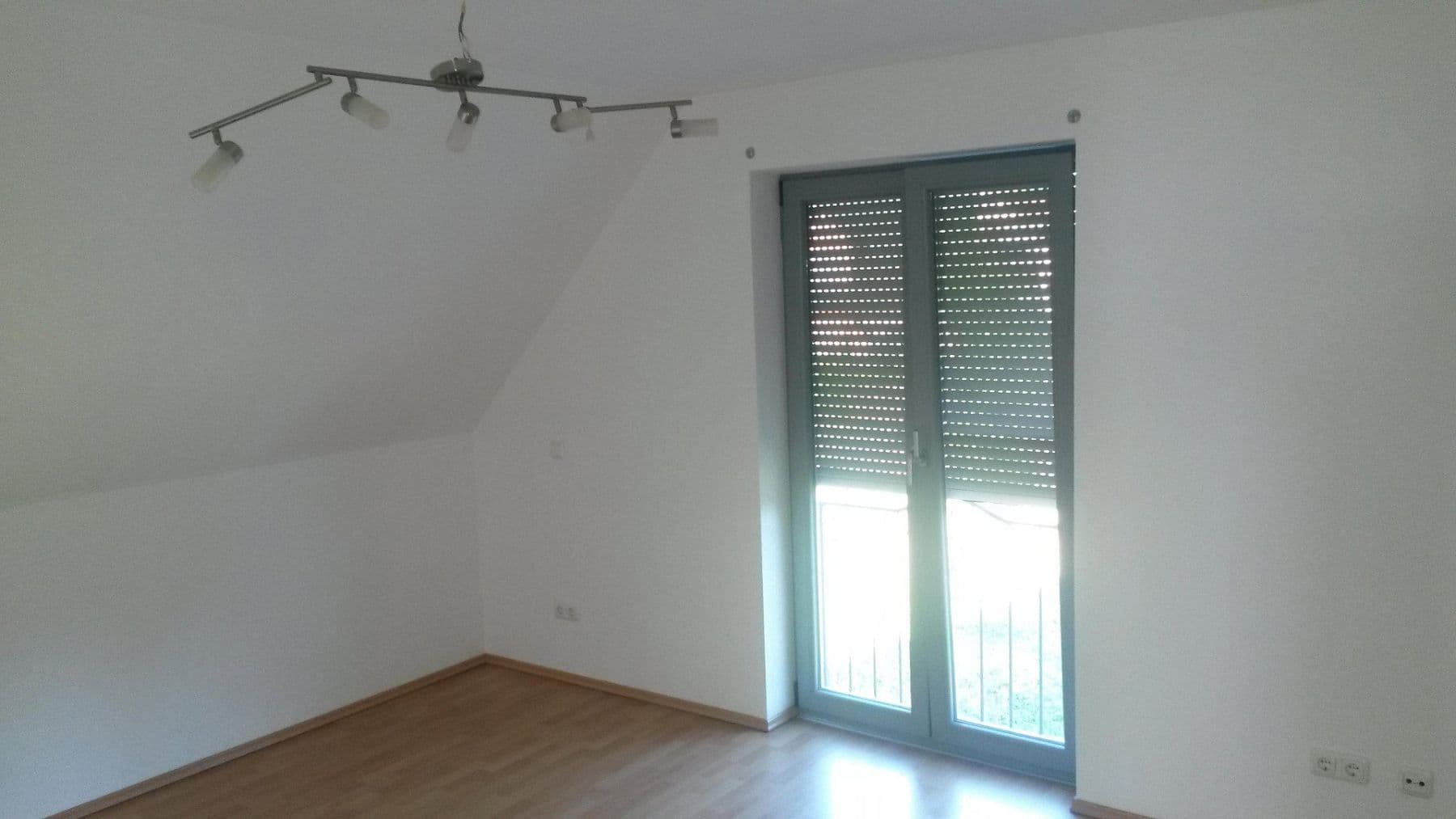 Pronájem domu 115 m², pozemek 950 m², Hirschaid, Bavorsko Pronájem domu 115 m², pozemek 950 m², Hirschaid, Bavorsko