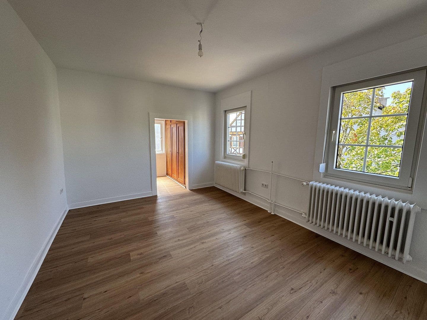 Pronájem domu 200 m², pozemek 324 m², Brensbach, Hessen Pronájem domu 200 m², pozemek 324 m², Brensbach, Hessen