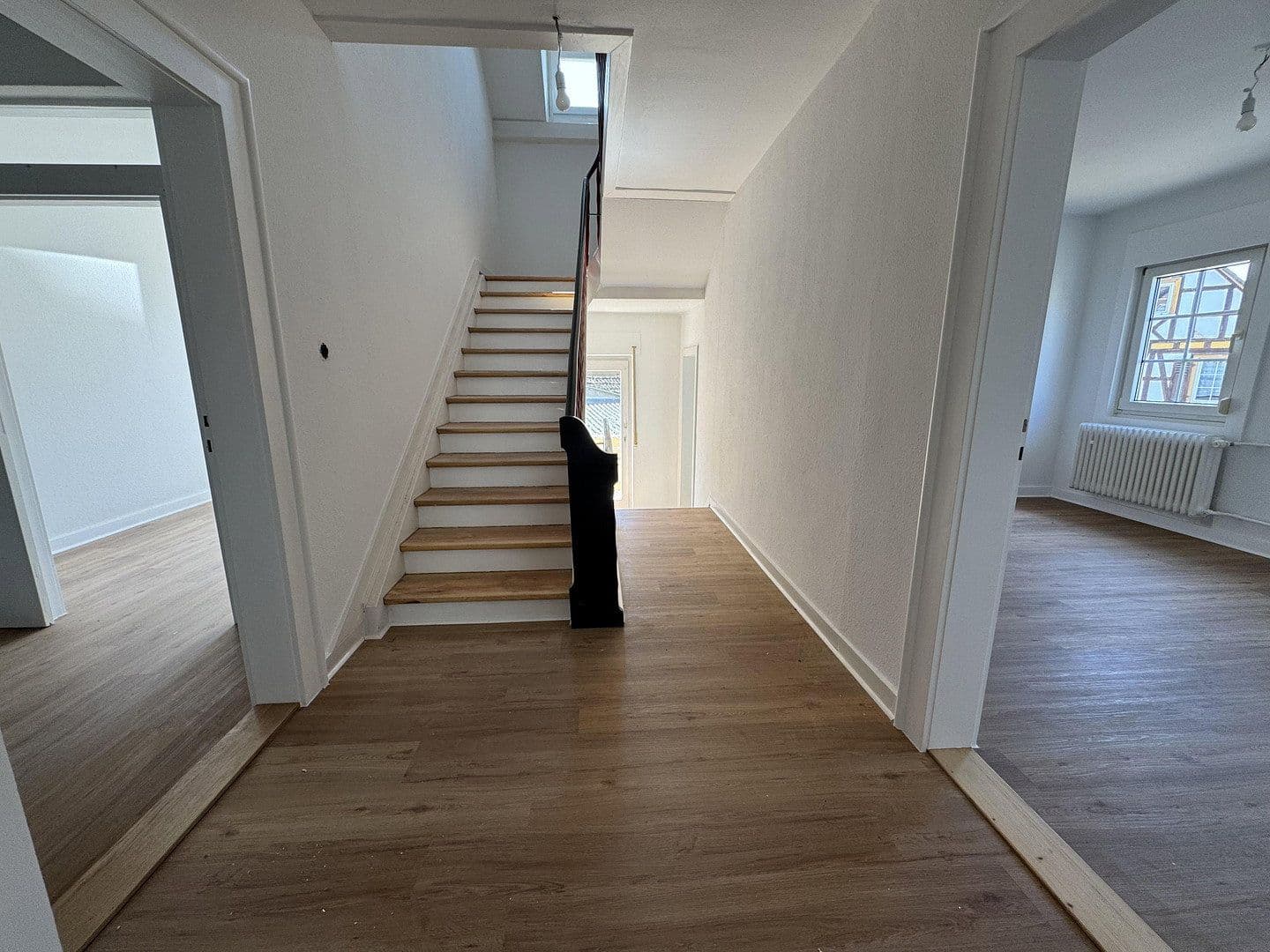 Pronájem domu 200 m², pozemek 324 m², Brensbach, Hessen Pronájem domu 200 m², pozemek 324 m², Brensbach, Hessen