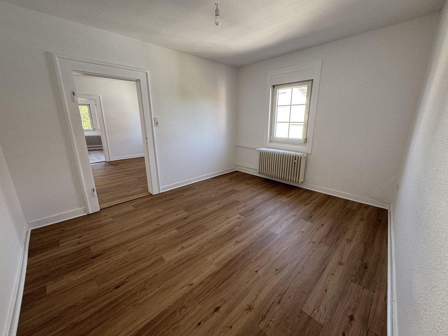 Pronájem domu 200 m², pozemek 324 m², Brensbach, Hessen Pronájem domu 200 m², pozemek 324 m², Brensbach, Hessen