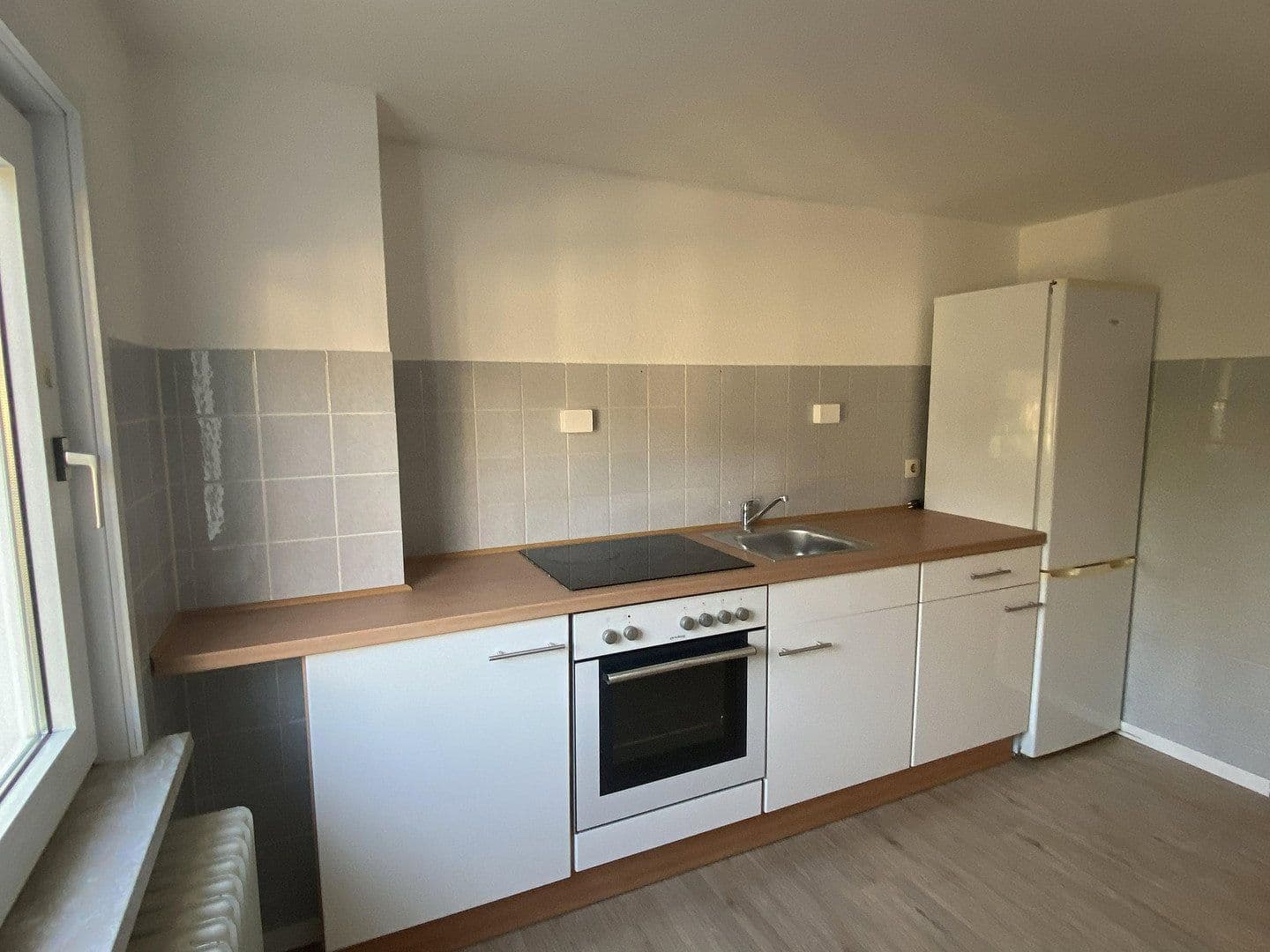 Pronájem bytu 2+1 53 m², Friedrichstraße 6, Hückeswagen, Severní Porýní-Vestfálsko Pronájem bytu 2+1 53 m², Friedrichstraße 6, Hückeswagen, Severní Porýní-Vestfálsko
