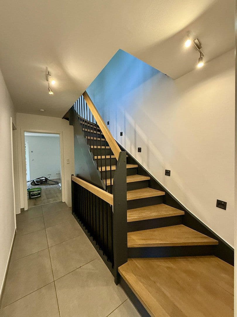 Pronájem domu 160 m², pozemek 1.000 m², Farnweg 3A, Wedemark, Dolní Sasko Pronájem domu 160 m², pozemek 1.000 m², Farnweg 3A, Wedemark, Dolní Sasko