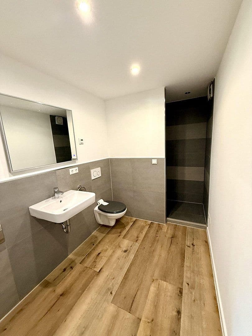 Pronájem domu 160 m², pozemek 1.000 m², Farnweg 3A, Wedemark, Dolní Sasko Pronájem domu 160 m², pozemek 1.000 m², Farnweg 3A, Wedemark, Dolní Sasko