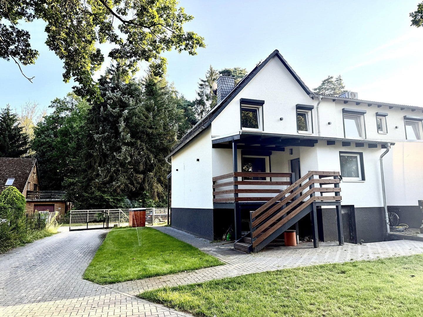 Pronájem domu 160 m², pozemek 1.000 m², Farnweg 3A, Wedemark, Dolní Sasko Pronájem domu 160 m², pozemek 1.000 m², Farnweg 3A, Wedemark, Dolní Sasko