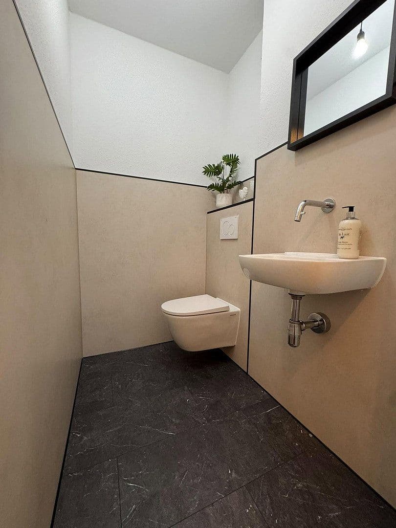 Prodej bytu 3+1 95 m², Salierstraße 57, Waiblingen, Bádensko-Württembersko Prodej bytu 3+1 95 m², Salierstraße 57, Waiblingen, Bádensko-Württembersko