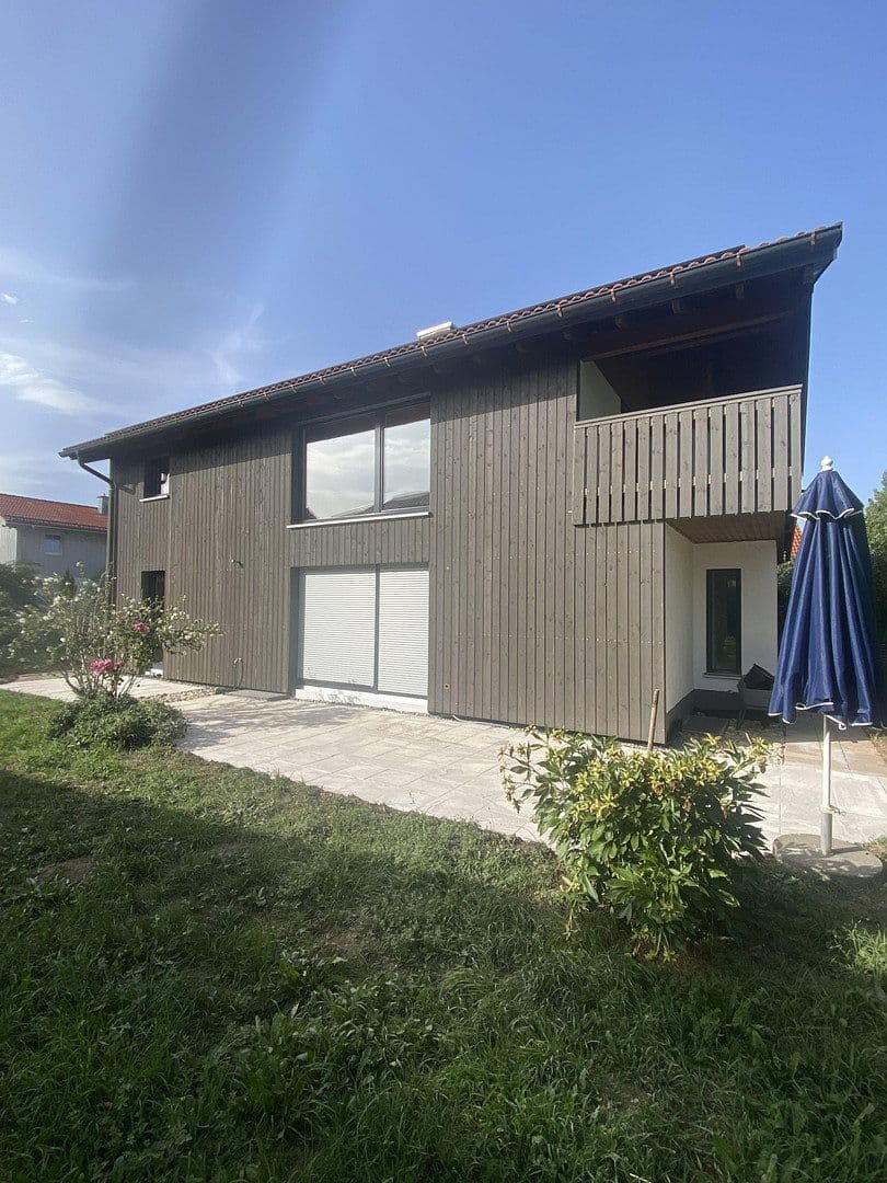 Pronájem domu 180 m², pozemek 700 m², Irsee, Bavorsko Pronájem domu 180 m², pozemek 700 m², Irsee, Bavorsko