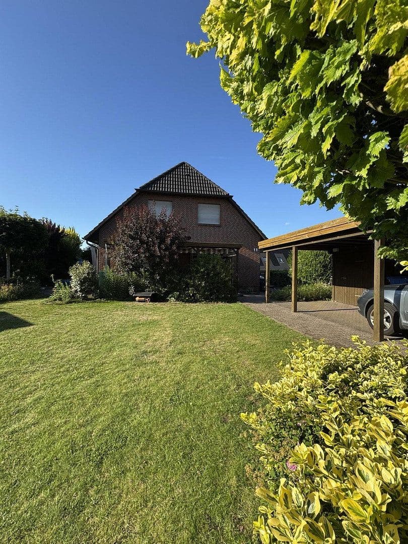 Prodej domu 134 m², pozemek 638 m², Stelle, Dolní Sasko Prodej domu 134 m², pozemek 638 m², Stelle, Dolní Sasko