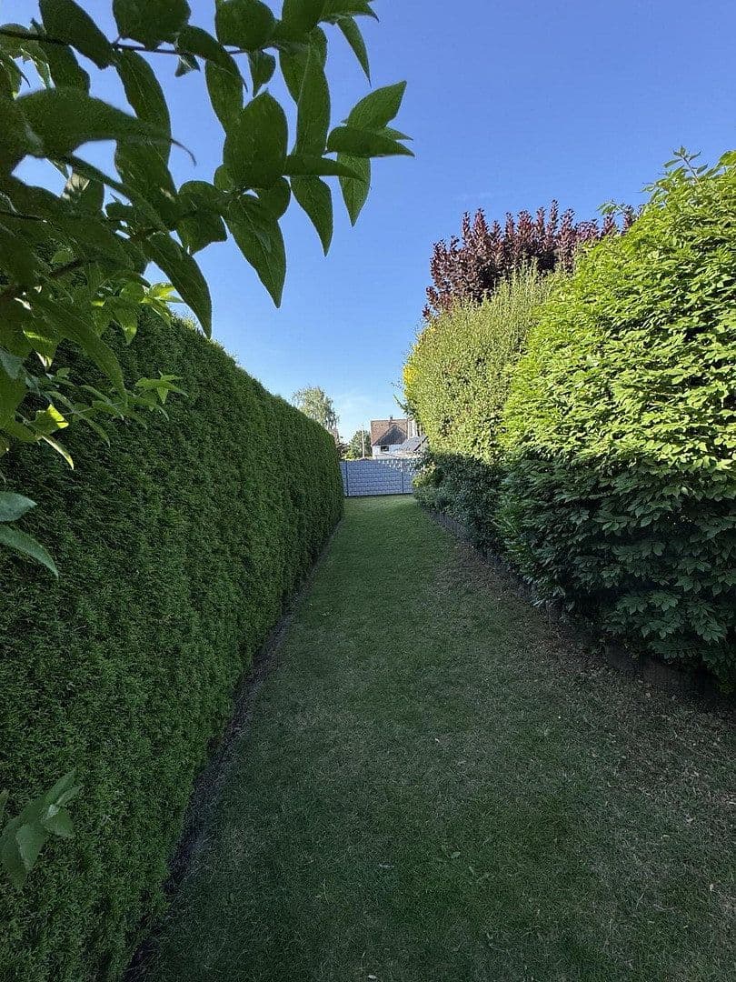 Prodej domu 134 m², pozemek 638 m², Stelle, Dolní Sasko Prodej domu 134 m², pozemek 638 m², Stelle, Dolní Sasko